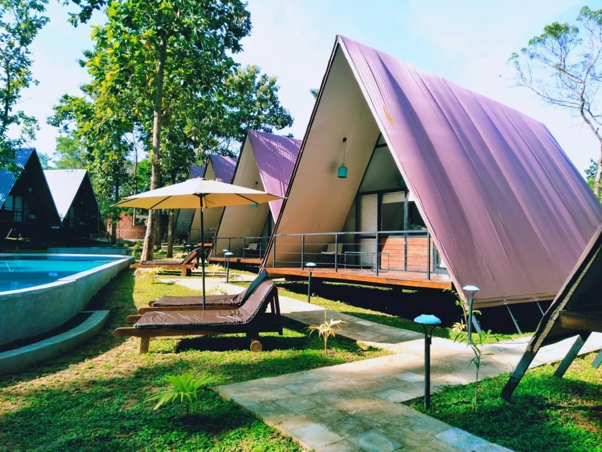 אודוואלאווה Kottawatta River Bank Resort מראה חיצוני תמונה