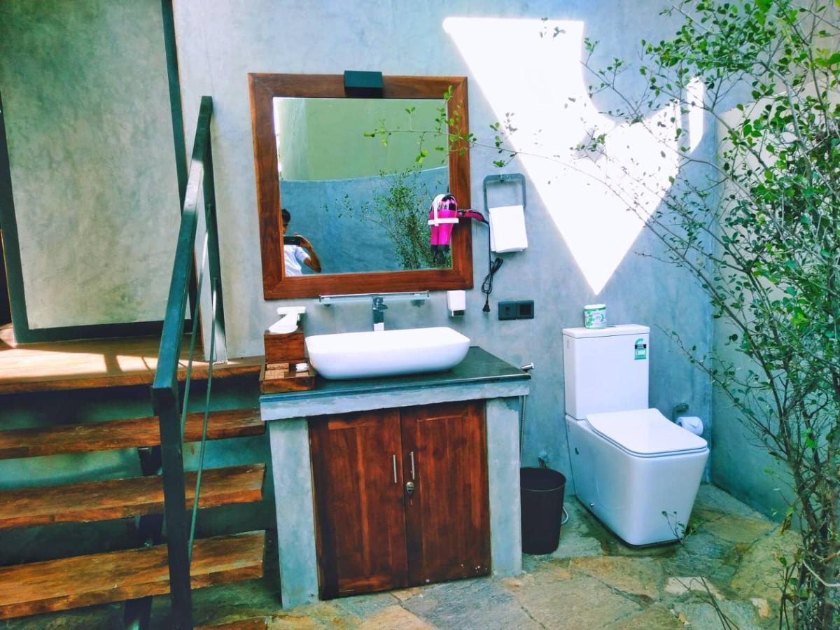 אודוואלאווה Kottawatta River Bank Resort מראה חיצוני תמונה