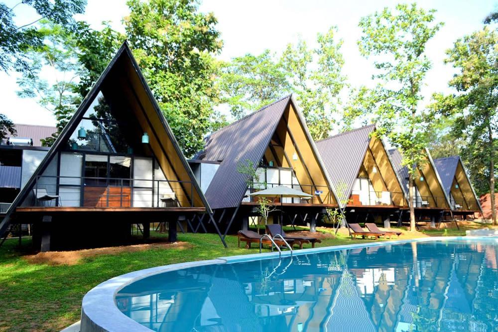 אודוואלאווה Kottawatta River Bank Resort מראה חיצוני תמונה