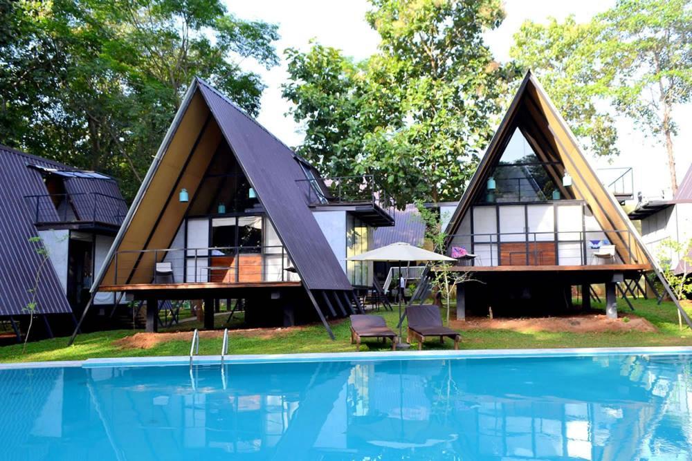 אודוואלאווה Kottawatta River Bank Resort מראה חיצוני תמונה